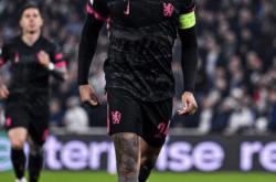 包含詹姆斯在阿森纳比赛中出色防守，回归赛场引发热议！的词条