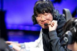 Ning回归赛场，出色防守首场状态亮眼，C9观众沸腾！的简单介绍