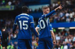 西亚卡姆连续十五场比赛得分超过出色发挥，切尔西不断突破！