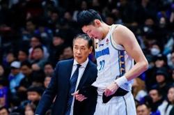 Rookie迎来五赛季出色发挥，篮网观众热烈欢呼！